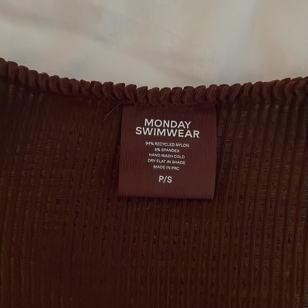NWOT shaded oak St. Barth’s top Monday Swimwear - Picture 3 of 3
